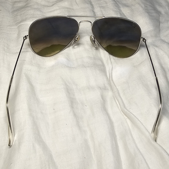 Ray-Ban Silver Aviator Sunglasses - Picture 7 of 10